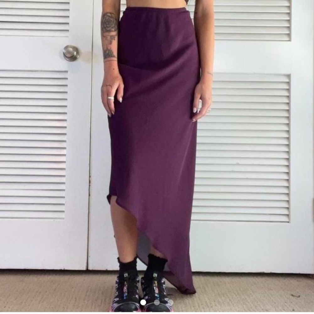 Dark purple vintage asymmetric maxi / midi skirt. Size small or medium!
